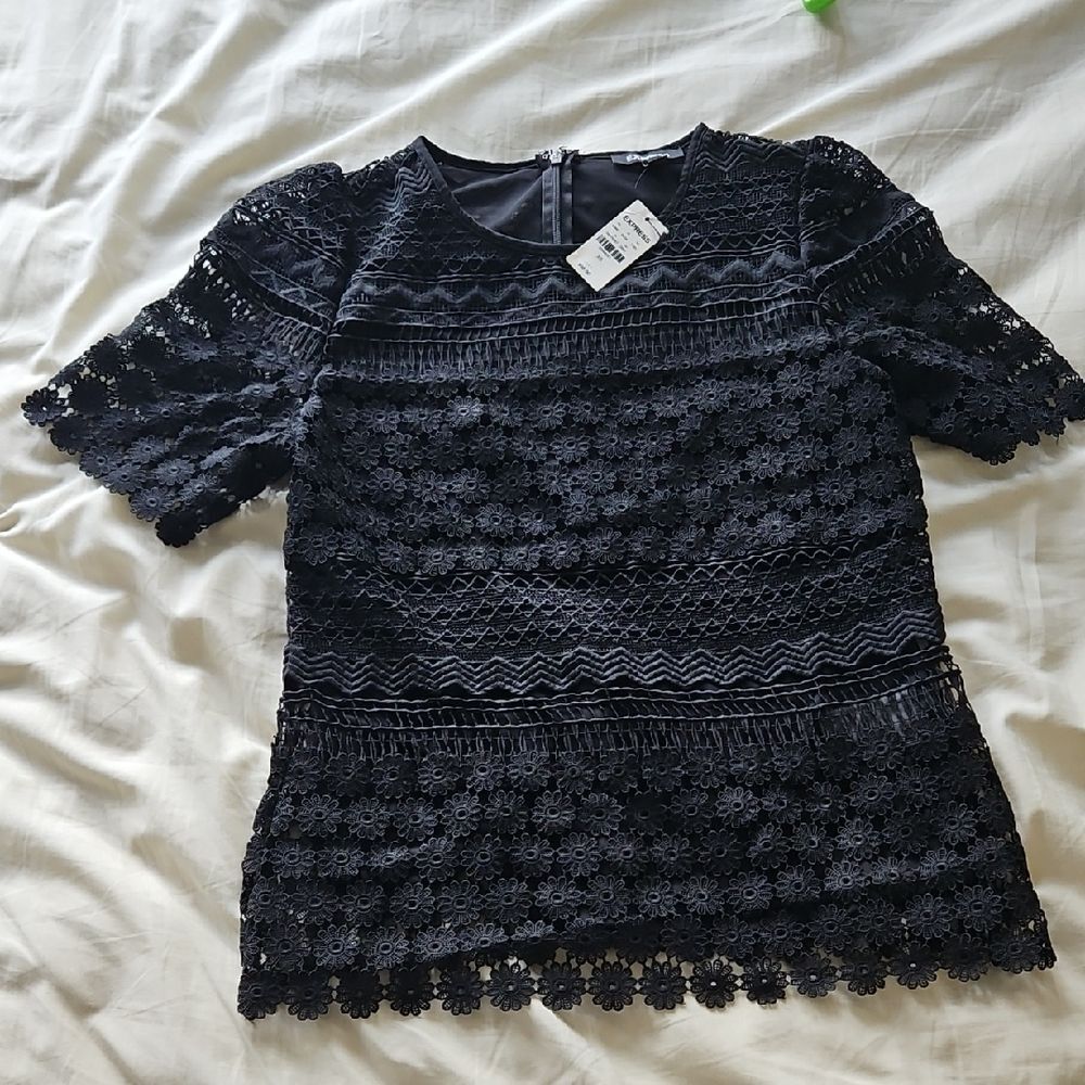 NWT Express Black Lace Floral Cutout Mesh Lined Short Sleeve Top XS Whimsygoth